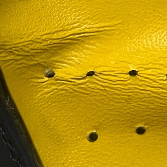 DEADSTOCK Air Jordan 1 Mid Michigan Wolverines Size 12 Yellow Navy Blue - Picture 6 of 16